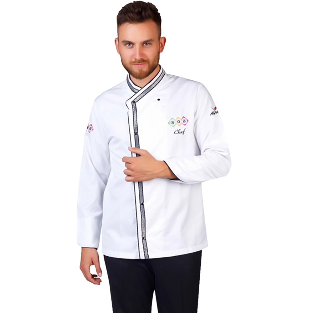 Beyaz Sırma Şeritli Joel Yaka Aşçı Ceketi Beyaz sırma şeritli Joel yaka aşçı ceketi – lüks restoranlar ve profesyonel şefler için prestijli tasarım.